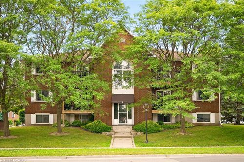 912-565 Greenfield Ave, Kitchener, ON, N2C2P5 | Card Image