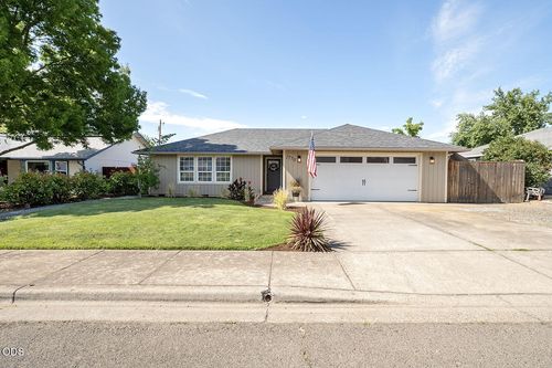 1770 Tanglewood, Medford, OR, 97501 | Card Image