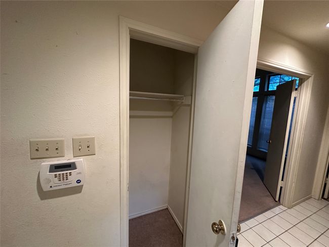 9708 - 9706 Springtree Ln, Home with 4 bedrooms, 4 bathrooms and 4 parking in Dallas TX | Image 12