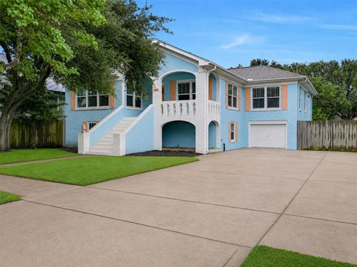 3807 Avenue R, Galveston, TX, 77550-7414 | Card Image