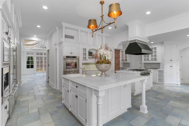 637 Valley Rd, House other with 6 bedrooms, 10 bathrooms and null parking in New Canaan CT | Image 15