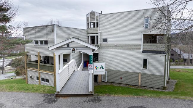 A-101 - 101 Mountainside Drive, Condo with 1 bedrooms, 1 bathrooms and null parking in Stowe VT | Image 1