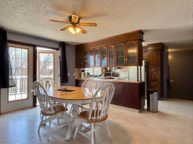 105 3 St, House other with 4 bedrooms, 3 bathrooms and 4 parking in Cadogan AB | Image 4