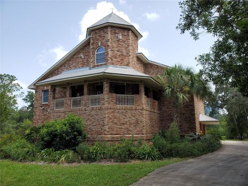 5422 Cyril Dr, Dade City, FL, 33523-9010 | Card Image