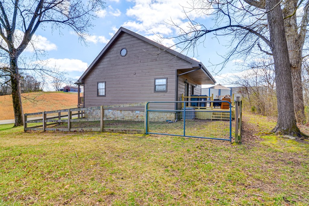Residential in Burkesville 5
