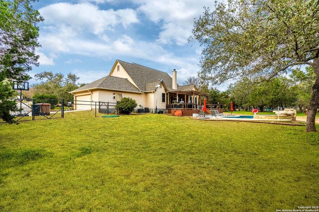 859 Indigo Run Dr, House other with 4 bedrooms, 3 bathrooms and null parking in Bulverde TX | Image 62