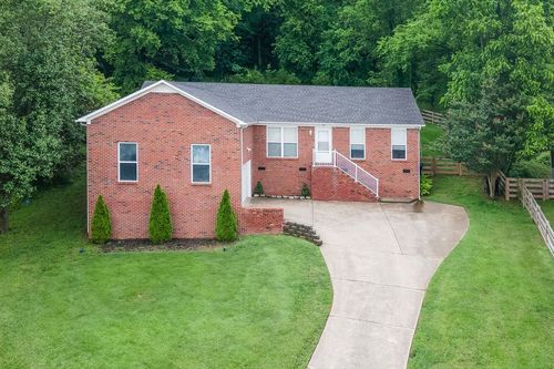 102 Mckinley Dr, Columbia, TN, 38401-5916 | Card Image