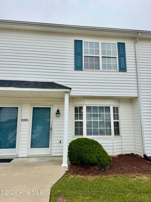 ooo6-3951 Sterling Pointe Dr, Winterville, NC, 28590-5829 | Card Image