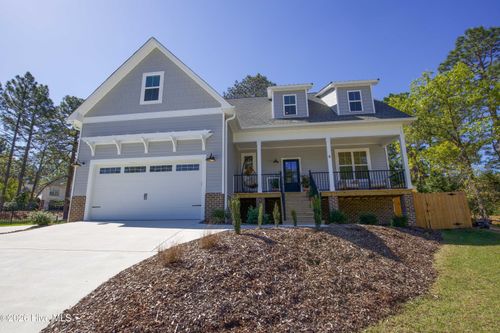 8 Raintree Ct, Pinehurst, NC, 28374-6976 | Card Image