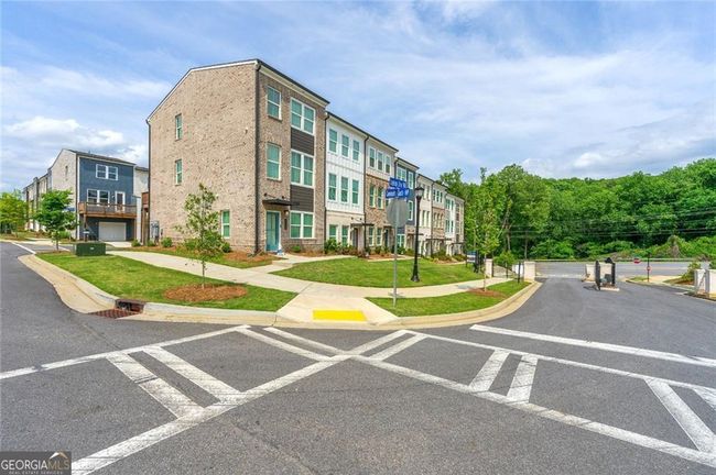 2635 Creekside Dr Nw, Townhouse with 2 bedrooms, 4 bathrooms and 2 parking in Atlanta GA | Image 47