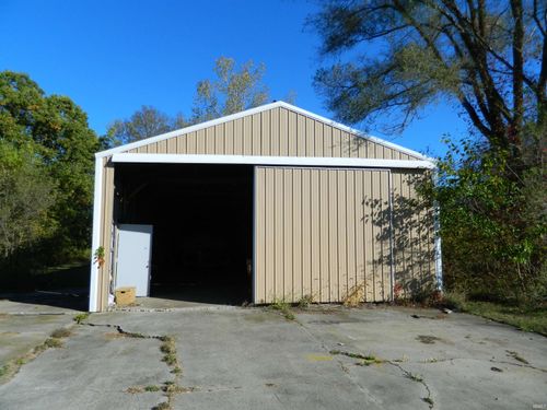 19283 County Road 104, Bristol, IN, 46507-9482 | Card Image