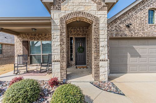 2504 Doe Run, Weatherford, TX, 76087-1900 | Card Image