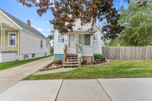 448 Bondie Street, Wyandotte, MI, 48192 | Card Image