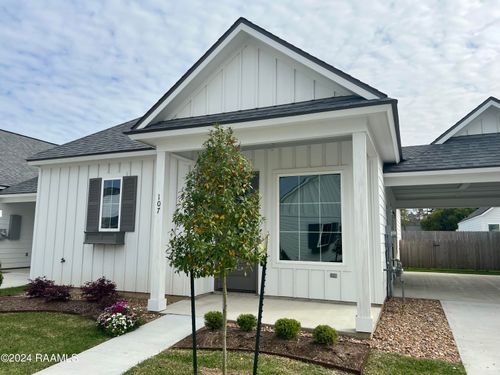 107 Satsuma Drive, Youngsville, LA, 70592 | Card Image