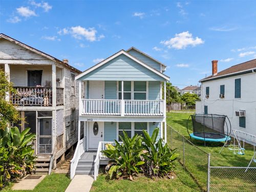 1412 Avenue M 1/2, Galveston, TX, 77550-6053 | Card Image