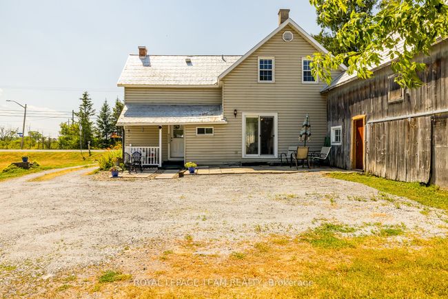 2106 Dunrobin Rd, House other with 3 bedrooms, 2 bathrooms and 8 parking in Dunrobin ON | Image 8