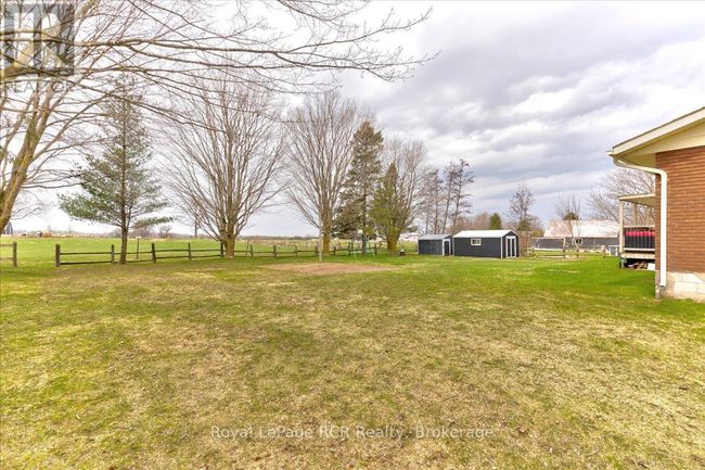 392158 Grey Rd 109, House other with 3 bedrooms, 1 bathrooms and 7 parking in Holstein ON | Image 26