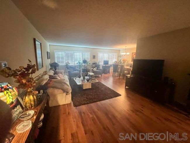 APT-207 - 4487 Colbath Ave, Condo with 2 bedrooms, 2 bathrooms and 2 parking in Sherman Oaks CA | Image 10