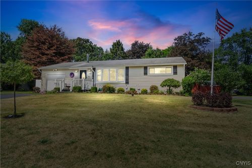 209 Baxton St, Syracuse, NY, 13212-2003 | Card Image