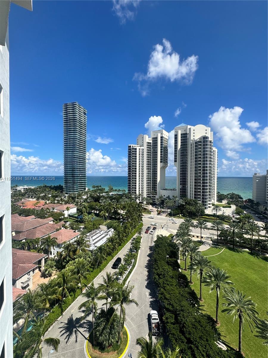Residential Lease in Sunny Isles Beach 5