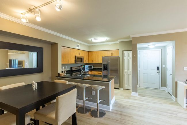 APT-201 - 6559 Emerald Dunes Dr, Condo with 3 bedrooms, 2 bathrooms and null parking in West Palm Beach FL | Image 7