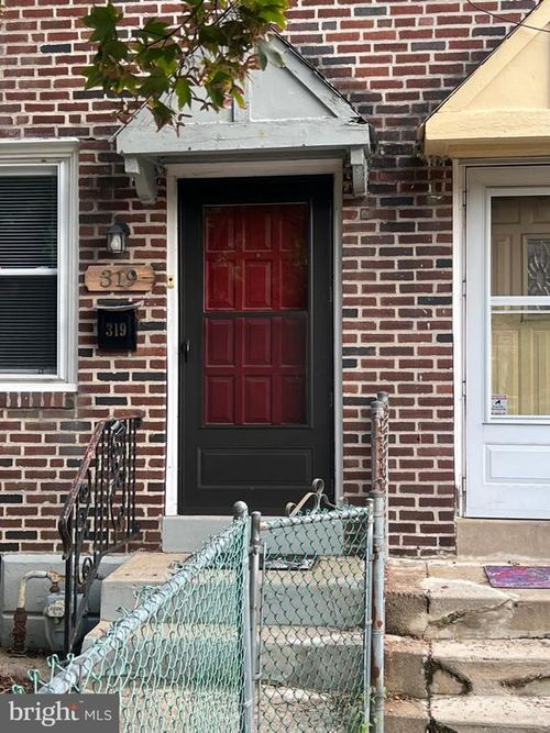 319 W 21st St, CHESTER, PA, 19013-4917 | Card Image