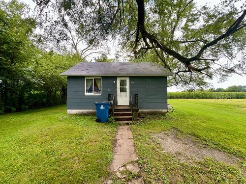 370 N 1st St, Sheldon, IL, 60966-8069 | Card Image