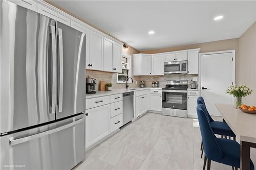 9009 W 47th Ter, Merriam, KS, 66203-1271 | Card Image