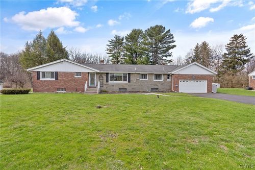 104 Tolbert Dr, Clay, NY, 13212 | Card Image