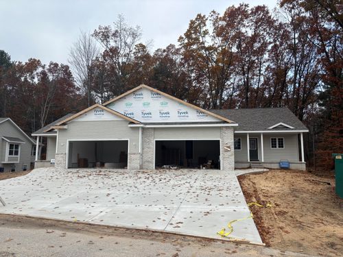 1515 W Addison Way, Muskegon, MI, 49445-1170 | Card Image