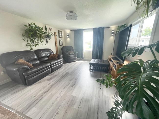 39 Auttreaux Drive, Home with 3 bedrooms, 1 bathrooms and 2 parking in Whitecourt AB | Image 5