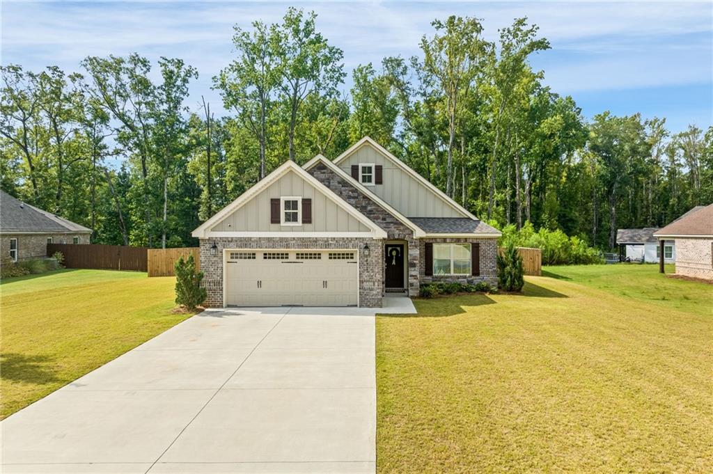 Aster Ln, Opelika, AL 36801