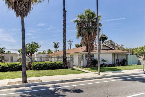 2018 E La Palma Ave, Anaheim, CA, 92806-2745 | Card Image