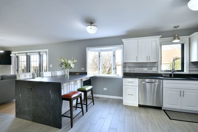 20224 Overland Trl, House other with 5 bedrooms, 5 bathrooms and 3 parking in Olympia Fields IL | Image 14