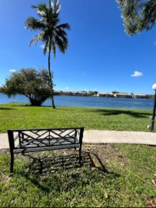 apt-102a-830 Ne 199th St, Miami, FL, 33179-3014 | Card Image