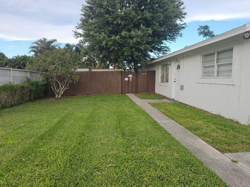 1-8576 Sunset Dr, Palm Beach Gardens, FL, 33410-6287 | Card Image