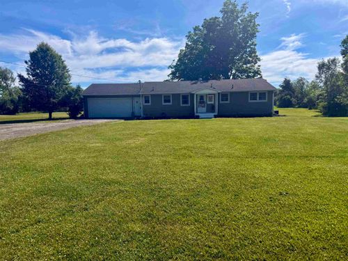 2041 Vandekarr Rd, Owosso, MI, 48867-9756 | Card Image