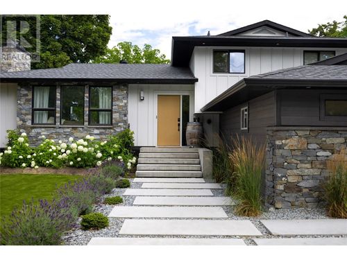 4265 Lakeshore Rd, Kelowna, BC, V1W1W2 | Card Image