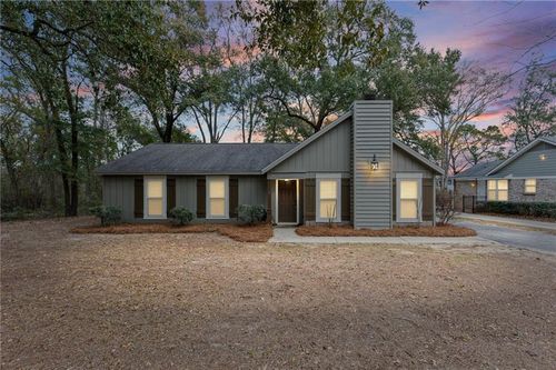 2137 Woodlea Dr W, Mobile, AL, 36695-3031 | Card Image
