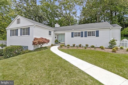 7411 Wyndale Ln, CHEVY CHASE, MD, 20815-3156 | Card Image