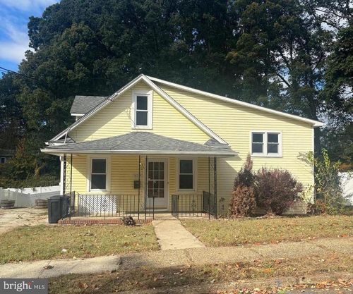 329 Union Ave, RUNNEMEDE, NJ, 08078-1452 | Card Image