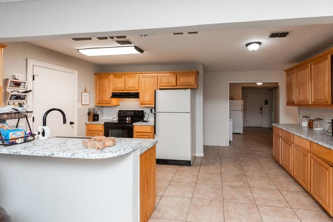 2467 Buchannon Rd, House other with 3 bedrooms, 2 bathrooms and null parking in Silsbee TX | Image 7