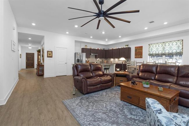 954 Golden Willow Ln, House other with 4 bedrooms, 2 bathrooms and 2 parking in Conroe TX | Image 16