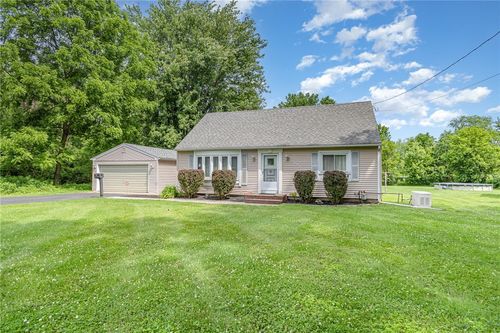 2622 Nichols St, Spencerport, NY, 14559-1938 | Card Image