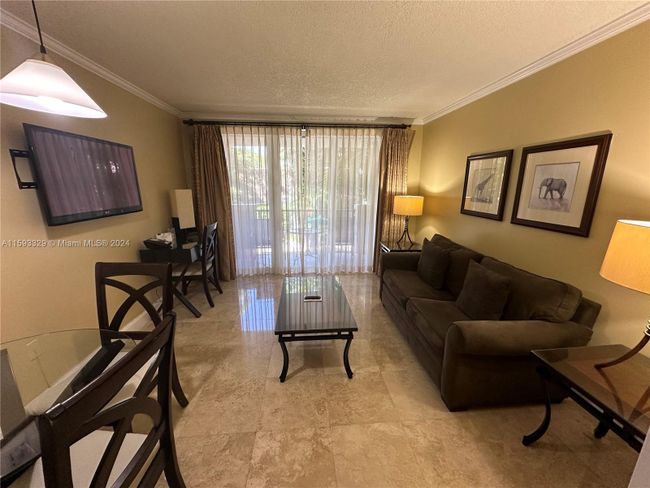 206 - 2951 S Bayshore Dr, Condo with 1 bedrooms, 1 bathrooms and null parking in Miami FL | Image 3