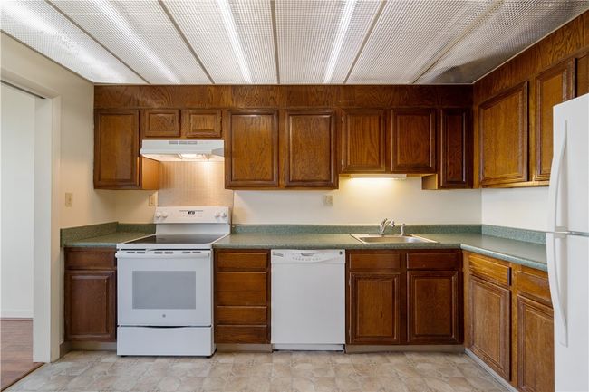 APT-1207 - 750 Washington Rd, Condo with 2 bedrooms, 2 bathrooms and 1 parking in Mt. Lebanon PA | Image 23