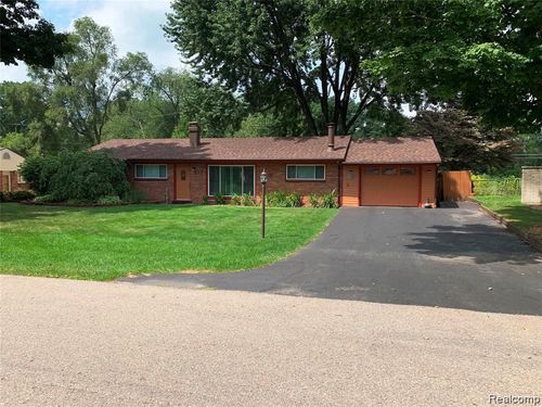1693 Ashstan Dr, Walled Lake, MI, 48390-2609 | Card Image
