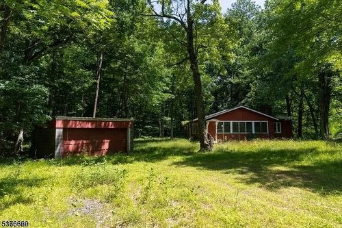 85 Appletree Row, Berkeley Heights, NJ, 07922-2401 | Card Image