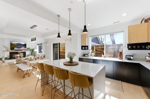 2471 S 700 E, Salt Lake City, UT, 84106-1722 | Card Image