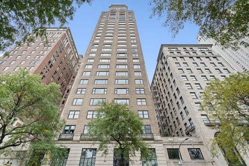 25w-179 E Lake Shore Dr, Chicago, IL, 60611-1846 | Card Image